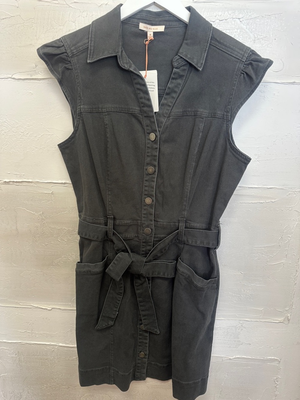 New with tags. Charcoal grey denim dress w belt. Skies are Blue. Medium M